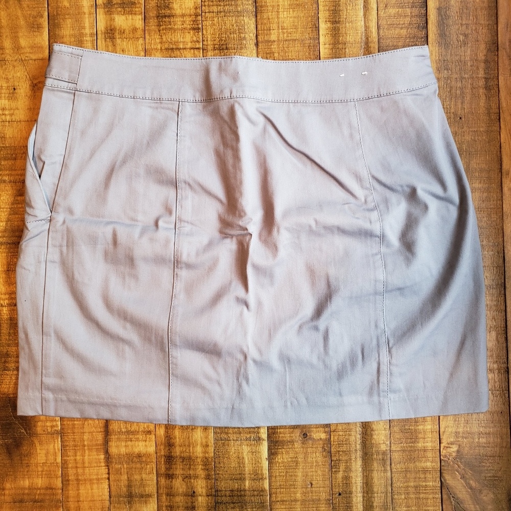 🇺🇸GAP Grey Miniskirt - Picture 4 of 7